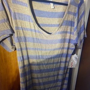 Lularoe. Classic t small new with tag
